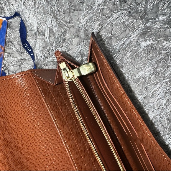 LOUIS VUITTON MONOGRAM SARAH WALLET LONG - Picture 15 of 15